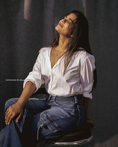 Aishwarya Rajesh: 'డస్కీ బ్యూటీ' ఐశ్వర్య రాజేష్‌ స్టన్నింగ్‌ లుక్‌ - ఈ లుక్‌లో ఏముందిరా బాబూ మతిపోతుంది!