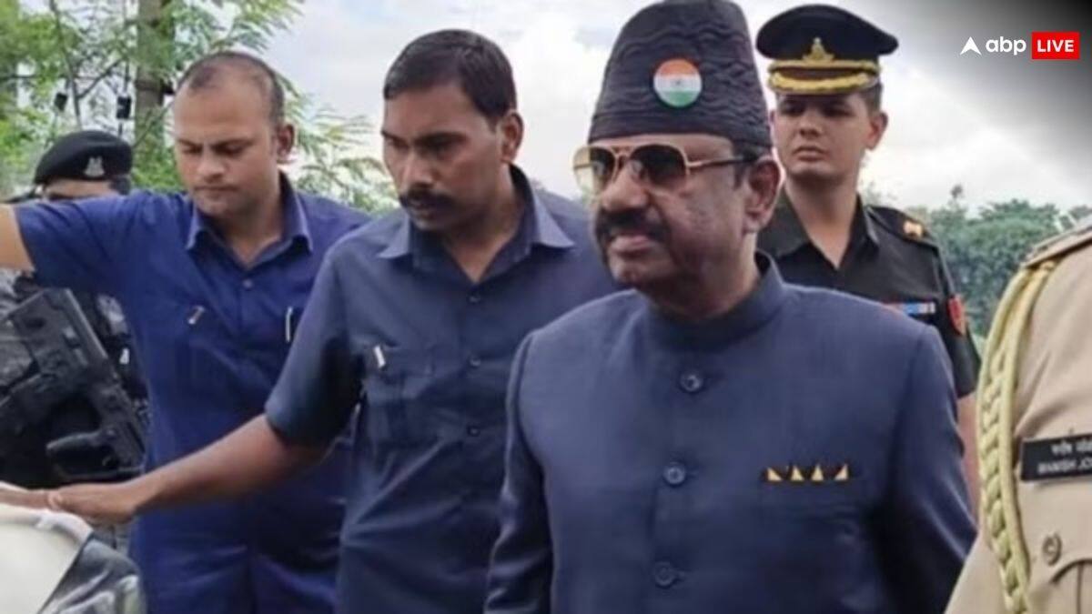 Lok Sabha Elections 2024: कूचबिहार नहीं जा पाएंगे बंगाल के राज्यपाल, दौरे से एक दिन पहले EC ने लगा दी रोक; कही ये बात