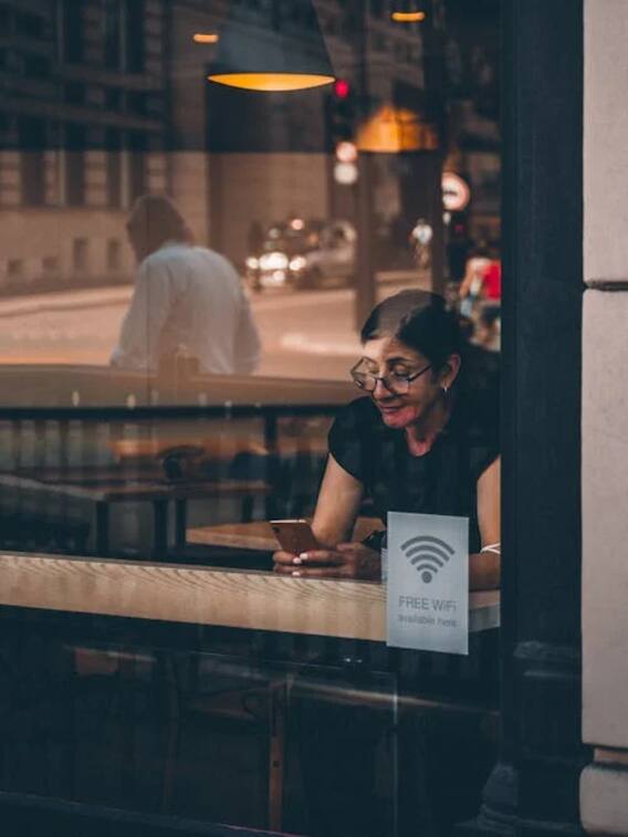 Wi-Fi राउटर बेड से कितनी दूर होना चाहिए?