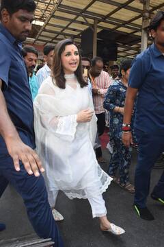 Parineeti Chopra Seeks Blessings At Siddhivinayak Temple Amid Success Of Amar Singh Chamkila - Pics