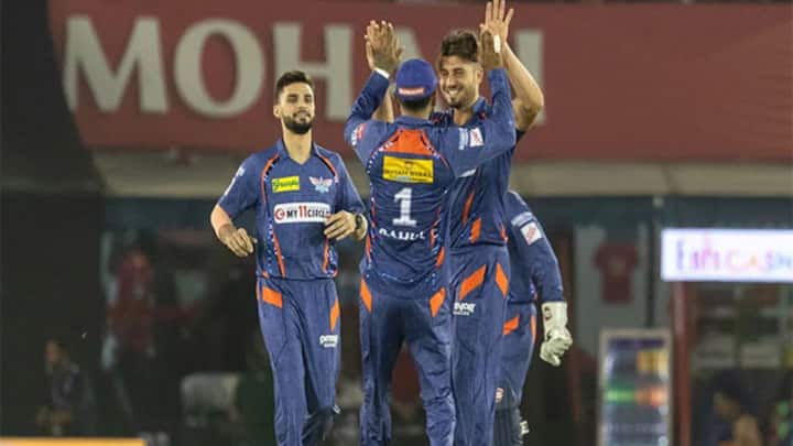 লখনউ সুপারজায়ান্টস জার্সিতে খেলছেন স্টোইনিস বর্তমানে। এই দলটিও তৃতীয় মরশুম খেলছে আইপিএল। প্রথম দুটো মরশুমে খেতাব জেতেনি তারা।