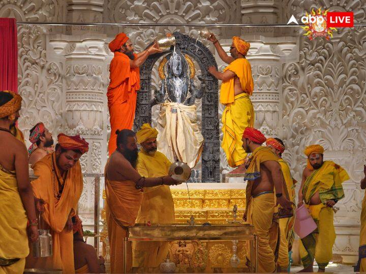 यह पहली रामनवमी है. जब अयोध्या के भव्य और दिव्य राम मंदिर में राम लला विराजमान हैं और उनका जन्मोत्सव उनके जन्मस्थान पर मनाया जाएगा.