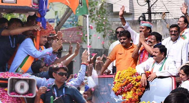 अठराव्या लोकसभा निवडणुकीतील पहिल्या टप्प्याच्या मतदानाला आता अवघे दोन दिवस शिल्लक राहिले आहेत. तर या निवडणुकीसाठीच्या प्रचार तोफा आज थंडावल्या आहे.
