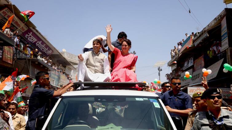 Lok Sabha Election 2024 Congress Leader Priyanka Gandhi Roadshow Saharanpur Says power worship satta not Shakti Lok Sabha Election 2024: सहारनपुर में प्रियंका गांधी के रोड शो में उमड़ा जनसैलाब, कहा- 'सत्ता के लिए सरकारें गिरा देंगे'