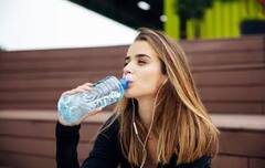 Chilled Water: ઉનાળામાં ચિલ્ડ વોટર પીવાનું પડી શકે છે મોંઘું, તમને બીમાર બનાવી શકે છે આ આદત