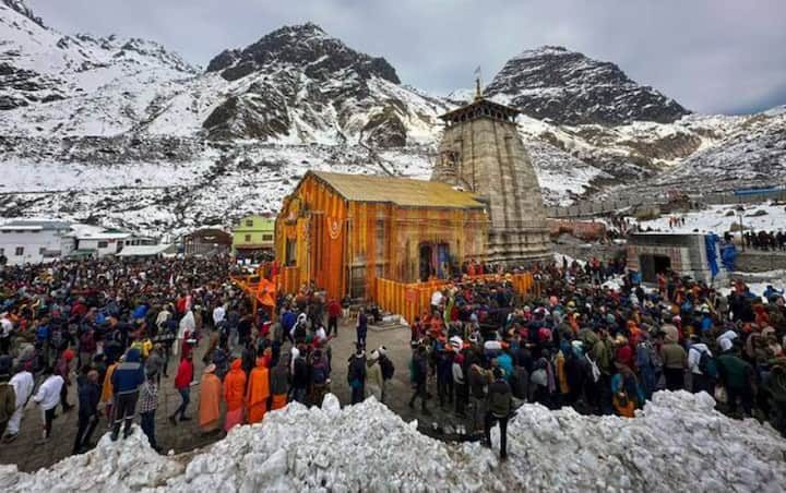 ਕੇਦਰਾਨਾਥ, ਗੰਗੋਤਰੀ ਅਤੇ ਯਮੁਨੋਤਰੀ ਦੇ ਦਰਵਾਜ਼ੇ 10 ਮਈ ਨੂੰ ਖੁੱਲ੍ਹਣਗੇ, ਜਦਕਿ ਬਦਰੀਨਾਥ ਦੇ ਦਰਵਾਜ਼ੇ 12 ਮਈ ਨੂੰ ਖੁੱਲ੍ਹਣਗੇ। ਤੁਸੀਂ registrationandtouristcare.uk.gov.in 'ਤੇ ਜਾ ਕੇ ਰਜਿਸਟਰ ਕਰ ਸਕਦੇ ਹੋ।