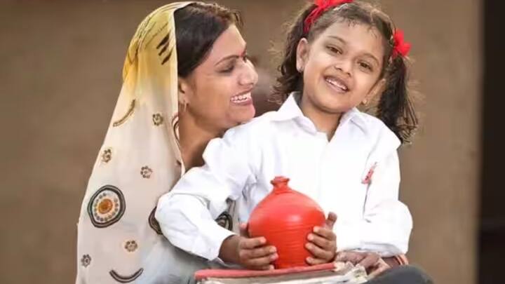 ২০২৩ সালে মহিলাদের জন্য একটি ক্ষুদ্র সঞ্চয় প্রকল্প চালু করেছিল দেশের কেন্দ্র সরকার। এই প্রকল্পে মহিলারা বিনিয়োগ করলে আকর্ষণীয় সুদ পাবেন।   ছবি- গেটি