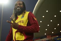 டி20 கிரிக்கெட்டில் அதிக சிக்ஸர்களை விளாசிய முதல் 5 பேட்டர்கள்!