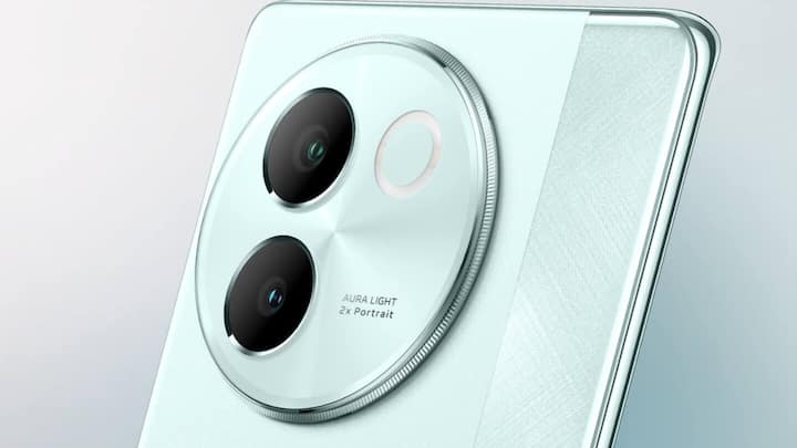 The back of this phone will have a dual-tone design, which will come with curved edges.  There will be a dual rear camera setup in the back of this phone, which will come with Aura Light LED flash light and it will have a circular camera module in the back.