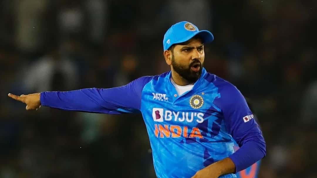 rohit sharma says did not meet rahul dravid ajit agarkar over t20 world cup 2024 team selection calls everything fake T20 World Cup 2024: 'यह सब बकवास है...', वर्ल्ड कप के सेलेक्शन की खबर पर 'हिटमैन' का गुस्सा चरम पर