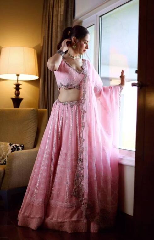 પિન્ક ચણીયા-ચોળીમાં સંજીદા શેખનો ક્યૂટ અવતાર વાયરલ