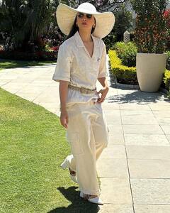 Alia Bhatt's Summer Perfect Chikankari Outfit Is What We All Need; See All Pics