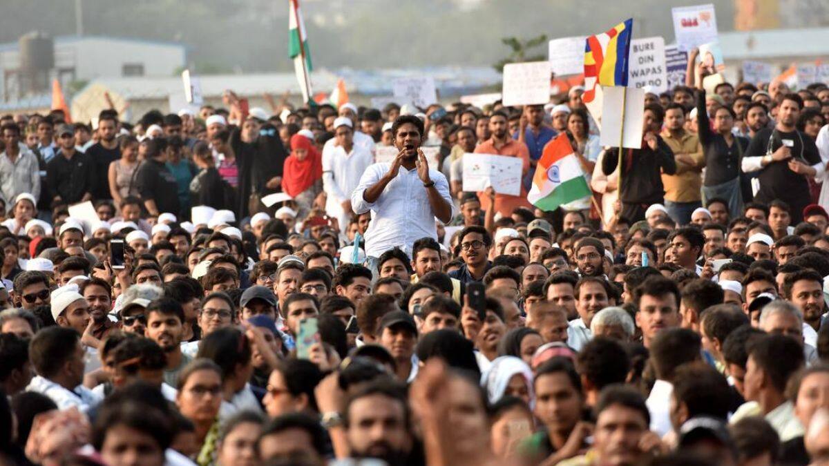 बीजेपी छोड़िए, कांग्रेस ने इस बार लोकसभा चुनाव में मुसलमानों के साथ ऐसा क्यों किया?