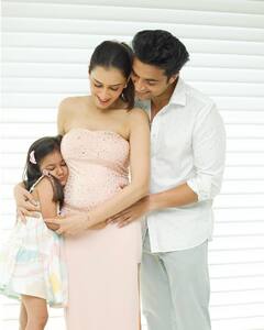 Meri Aashiqui Tum Se Hi Actress Smriti Khanna Announces Second Pregnancy With Husband Gautam Gupta - See Pics