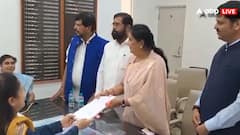 Supriya Sule Vs Sunetra Pawar: बारामती सीट पर ननद Vs भाभी, सुप्रिया सुले और सुनेत्रा पवार ने दाखिल किया नामांकन, देखें तस्वीरें