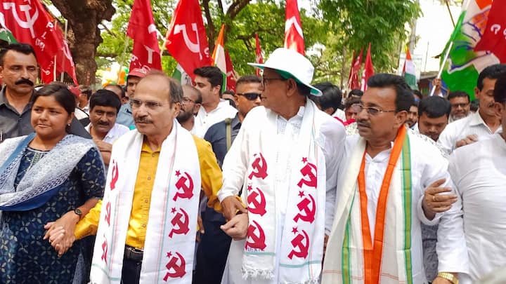 সিপিএমের রাজ্য সম্পাদক এবং মুর্শিদাবাদ কেন্দ্রের সিপিএম প্রার্থী মহম্মদ সেলিম। তাঁর মনোনয়ন জমা দেওয়ার মিছিলে যোগ দিলেন কংগ্রেসের অধীর চৌধুরী।