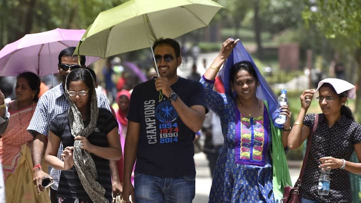 मौसम विभाग ने बताया कि बिहार, ओडिशा और पश्चिम बंगाल में अगले पांच दिनों तक हीटवेव चल सकती है. झारखंड में 19 अप्रैल से हीटवेव चलने की संभावना है.