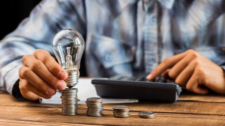 अगर कोई खाताधारक 1 महीने तक बेरोजगार है. तो फिर ईपीएफओ ऐसे खाताधारक को 75% तक की राशि निकालने की अनुमति देता है.