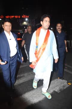 मुकेश अंबानी के बर्थडे पर बाबुलनाथ मंदिर पहुंचे आकाश, पिता के लिए की पूजा-अर्चना, फोटोज वायरल