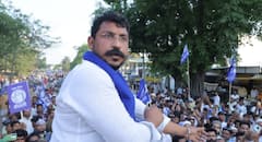 'बीजेपी नेताओं के दबाव में काम कर रहे अधिकारी,' चंद्रशेखर आजाद ने लगाया गड़बड़ी का आरोप