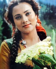 आजकल कहां हैं 'राम तेरी गंगा मैली' की एक्ट्रेस, खूबसूरती के दीवानों में अंडरवर्ल्ड डॉन का नाम भी रहा शामिल, देखें लेटेस्ट तस्वीरें