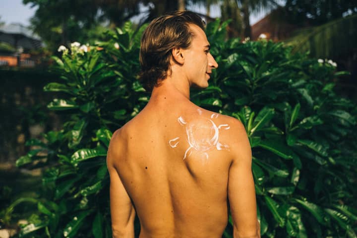 If you're out all day, apply sunscreen every two hours to keep skin healthy.  You can apply sunscreen in every season (Photo credit: Pexel.com)