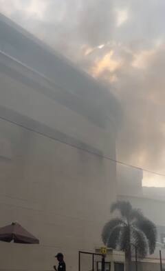 Phoenix Mall Viman Nagar :फिनिक्स मॉलमध्ये आगीची घटना; अग्निशमन दलाकडून 6 वाहने रवाना