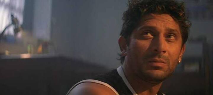 Hulchul: As Lucky in 'Hulchul,' Arshad Warsi brings mischief and wit to the screen. His comic timing and effortless charm inject vitality into the film. (Image source: Special Arrangement)