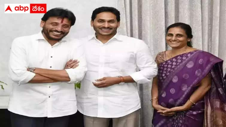 Tekkali Duvvada Vani  will contest against YSRCP candidate Duvvada Srinivas Tekkali YSRCP :  టెక్కలి వైసీపీ అభ్యర్థిపై రెబల్‌గా భార్య పోటీ - హాట్ టాపిక్‌గా  దువ్వాడ ఫ్యామిలీ రాజకీయం !