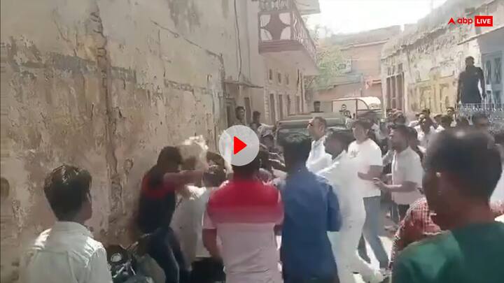Nagaur Lok Sabha Election 2024 Jyoti Mirdha and Hanuman Beniwal Supporters Fight During Voting Video Viral ANN Rajasthan Lok Sabha Election: मतदान को लेकर नागौर में ज्योति मिर्धा और बेनीवाल के समर्थकों में झड़प, वीडियो वायरल