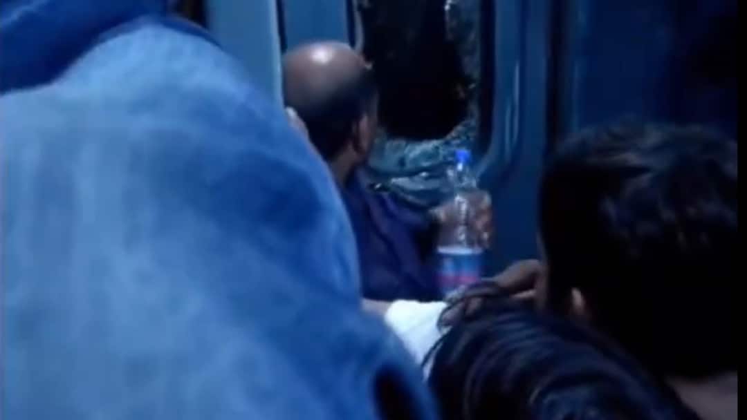Passenger Smashes Train Door In Fury Over Blocked Entry To AC Coach—On Cam Passenger smash train door’s glass Viral Videos Trending video Kaifiyaat Superfast Express Passenger Smashes Train Door In Fury Over Blocked Entry To AC Coach—On Cam