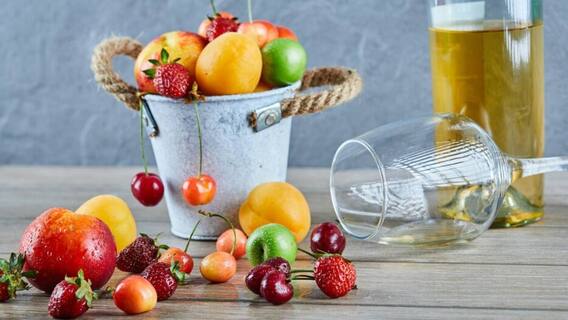 Health Tips: इन फलों को खाने के तुरंत बाद न पिएं पानी, फायदे की जगह हो जाएगा भारी नुकसान, जानें क्यों? Health Tips: इन फलों को खाने के तुरंत बाद न पिएं पानी, फायदे की जगह हो जाएगा भारी नुकसान, जानें क्यों?