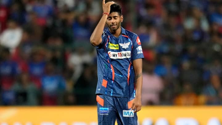 लखनऊ सुपर जाएंट्स के तेज गेंदबाज मयंक यादव ने अपनी अलग पहचान बनाई है. खासकर, इस गेंदबाज ने अपनी स्पीड से बल्लेबाजों को खूब परेशान किया है. टी20 वर्ल्ड कप में वेस्टइंडीज और अमेरिकी सरजमीं पर मयंक यादव घातक साबित हो सकते हैं. (फोटो क्रेडिट- सोशल मीडिया)