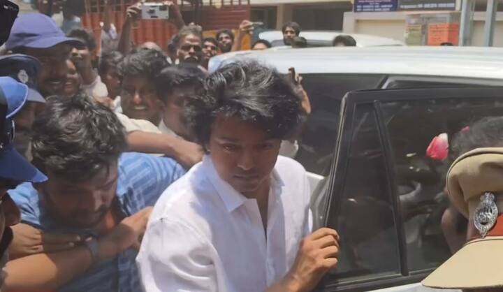 Actor-turned-politician Vijay fulfilled his civic duty in Chennai  (Credit: Special Arrangement)