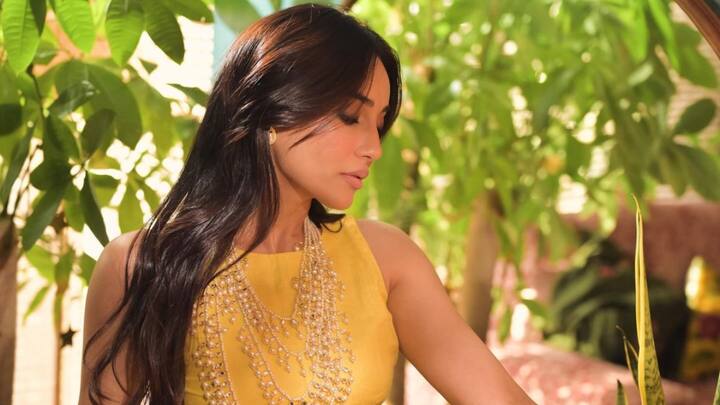 Surbhi Jyoti treated fans with pictures in a yellow ethnic outfit looking elegant as ever