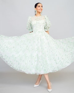 Fashion Tips: इस समर सीजन पाना चाहती क्यूट एंड चीक गर्लिश लुक, तो ऐसे करें खुद को स्टाइल