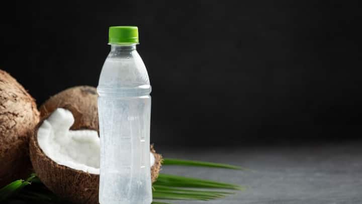 শরীরের জন্য ডাব বা নারকেলের জলের উপকারিতাও অনেক। কিন্তু একপায়ে দাঁড়িয়ে থাকা নারকেল গাছের মাথায়, ডাব বা নারকেলের মধ্যে এই জল আসে কোথা থেকে জানেন কি? ফ্রিপিক