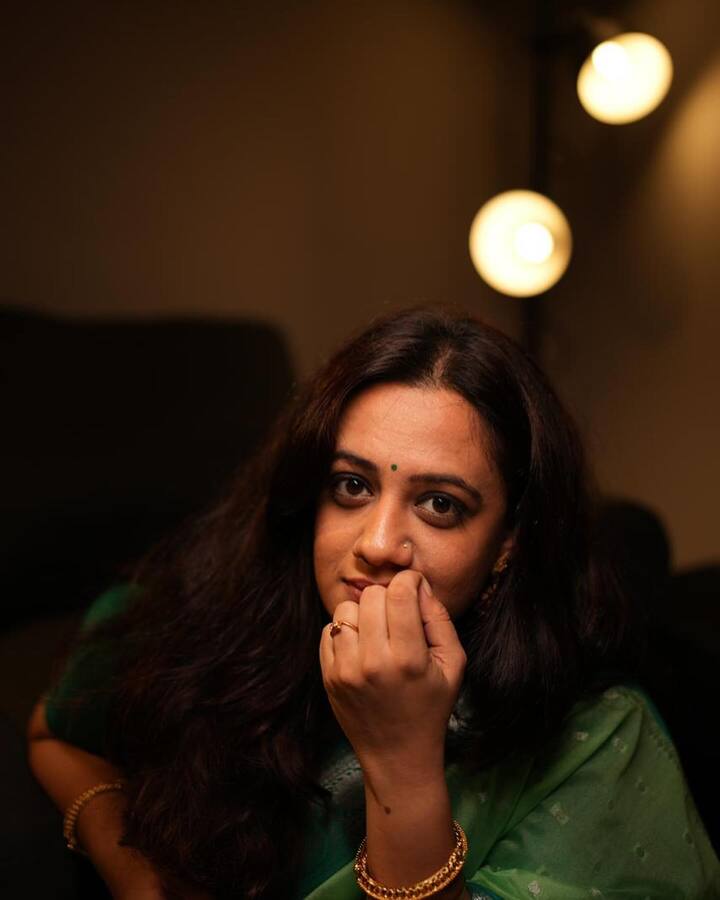 'सुख कळले'च्या माध्यमातून आम्ही नवा प्रयत्न करत आहोत. त्याला जर प्रेक्षकांची साथ नसेल तर काही गंमत नाही. त्यामुळे प्रेक्षकांनी ही मालिका नक्की पाहावी. मालिकेची गोष्ट प्रेक्षकांना आपलीशी वाटेल त्यामुळे जास्तीतजास्त मालिकाप्रेमी ही मालिका पाहतील, अशी मला आशा आहे. अत्यंत सहज आणि हलकेफुलके मालिकेचे संवाद आहेत. 