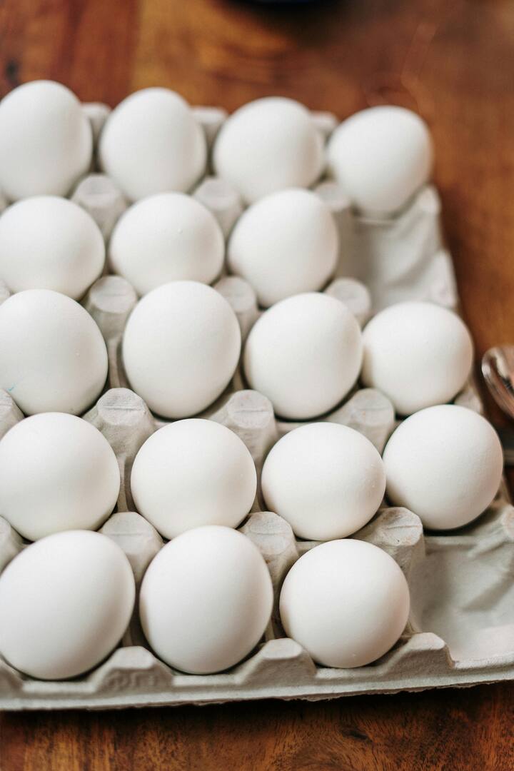 Vitamins: Eggs contain vitamins A, D and E which are good for the eyes and bones of children.  (Photo credit: Pexel.com)