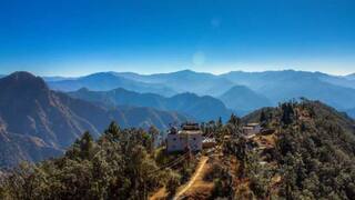 गर्मी में पार्टनर के साथ कहां जाने का बना सकते हैं प्लान? जहां हसीन वादियों के बीच बिता सकेंगे समय