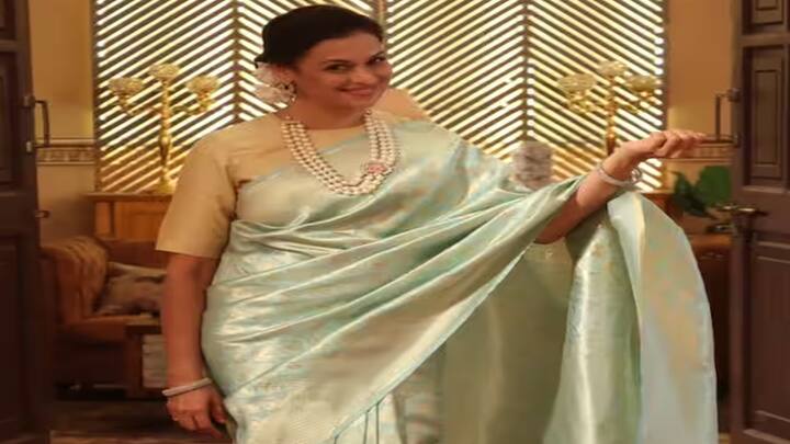 Jyoti Gauba Struggle : આજે અમે તમને એક એવી એક્ટ્રેસની સ્ટ્રગલ સ્ટોરી જણાવવા જઈ રહ્યા છીએ જેણે જાહેરાતો શૂટ કરીને પોતાની ઓળખ તો બનાવી હતી પરંતુ અચાનક તેની કરિયર ઠપ્પ થઈ ગઈ.જ્યોતિ ગોબાએ જોશ ટોકમાં પોતાની લાઈફ સ્ટોરી શેર કરી છે. અભિનેત્રીએ જણાવ્યું કે તે કેવી રીતે તેના બાળકોના કારણે આ ક્ષેત્રમાં આવી હતી.