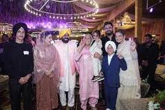 CM Mann: ਸੀਐਮ ਮਾਨ ਨਾਲ ਮੁਲਾਕਾਤ ਤੋਂ ਬਾਅਦ ਟ੍ਰੋਲਰਸ ਦੇ ਨਿਸ਼ਾਨੇ 'ਤੇ ਆਏ ਗਿੱਪੀ ਗਰੇਵਾਲ, ਬੋਲੇ- ਮੂਸੇਵਾਲਾ ਨਾਲ ਕਰ ਰਹੇ ਗੱਦਾਰੀ...