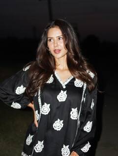 Sonam Bajwa: ਸੋਨਮ ਬਾਜਵਾ ਨੇ ਲੁੱਟੀ ਮਹਿਫਲ, ਚਿਹਰੇ ਦੀ ਚਮਕ ਵੇਖ ਫੈਨਜ਼ ਬੋਲੇ- 'ਦਿਲ ਲੈ ਗਈ ਕੁੜੀ ਪੰਜਾਬ ਦੀ...'