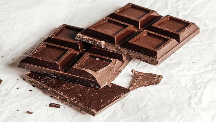 Death By Expired Chocolate: child died after eating expired chocolate in Punjab Chocolate: બાળકોને ચોકલેટ આપતા પહેલા આ બાબતનું રાખો ધ્યાન, દોઢ વર્ષની બાળકીનું થયું મોત
