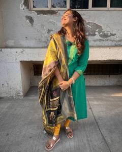 स्पृहाचा खऱ्या आयुष्यातील नवऱ्यासोबतचा बॉन्ड कसा आहे? जाणून घेऊया!