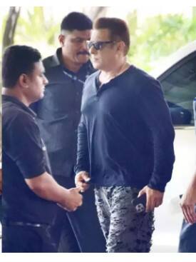 ਸਲਮਾਨ ਖਾਨ ਫਾਇਰਿੰਗ ਤੋਂ ਬਾਅਦ ਘਰੋਂ ਬੈਖੌਫ ਨਿਕਲੇ ਬਾਹਰ