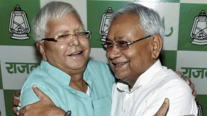 Bihar CM Nitish Kumar In Katihar Mocks Lalu Prasad Yadav Tejashwi Yadav Reacts Nitish Kumar Mocks Lalu Yadav Saying, 'Itna Baccha Paida Karna Chahiye Kisi Ko?'. Here’s How Tejashwi Reacted