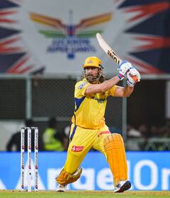 MS Dhoni: शादी से पहले इस बॉलीवुड हसीना संग था धोनी का लव अफेयर, जानकर आश्चर्य में पड़ जाएंगे आप