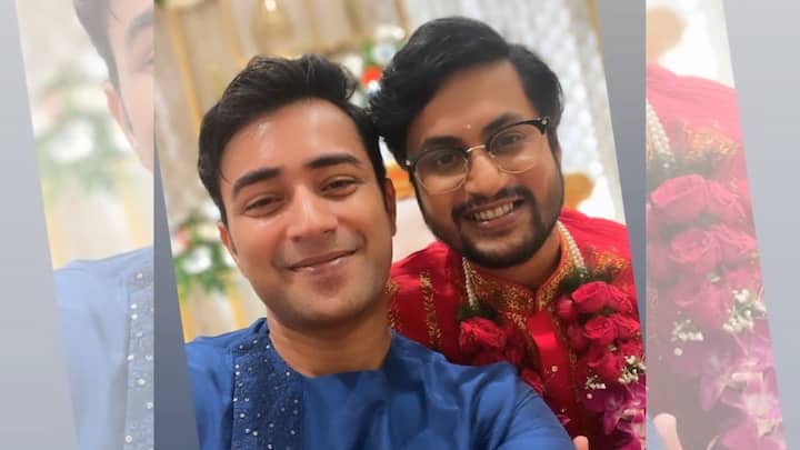 অন্যদিকে একই লাল রঙের পাঞ্জাবী পরেছিলেন রাতুল। সুন্দর কাজ করা পাঞ্জাবীর সঙ্গে পরেছিলেন ধুতী। গলায় মালা।