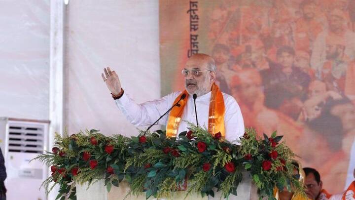 वहीं दूसरी ओर गरीब किसान जवान और युवाओं को भी भरोसा दिलाया कि मोदी सरकार ने जहां सातवीं अर्थव्यवस्था से पांच पर आने का काम किया है वहीं अब हम तीसरी सबसे बड़ी अर्थव्यवस्था के रूप में उभरेंगे. उन्होंने कहा कि प्रधानमंत्री नरेंद्र मोदी के नेतृत्व में देश निरंतर तरक्की कर रहा है और इस बार 400 पर होने पर देश और तेजी से आगे बढ़ेगा.